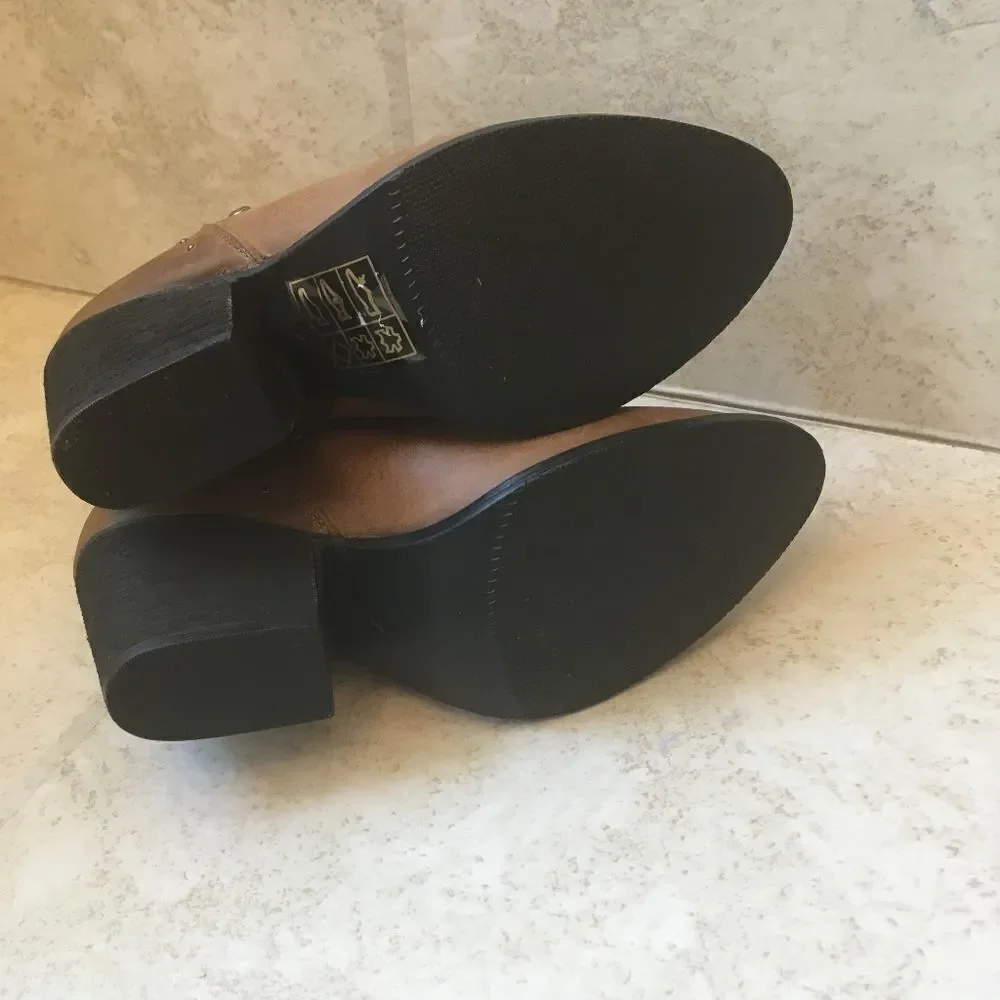 ‎NEW WITHOUT TAGS MUSSE & CLOUD LEATHER BOOTIES